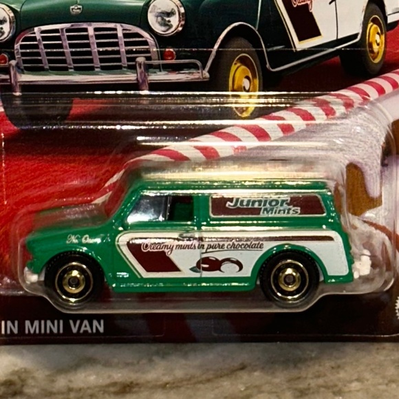 MATCHBOX 2024 CANDY CARS Mix 1 - JUNIOR MINTS 1/64 #5 of 6 Austin Mini Van NEW - Picture 1 of 6